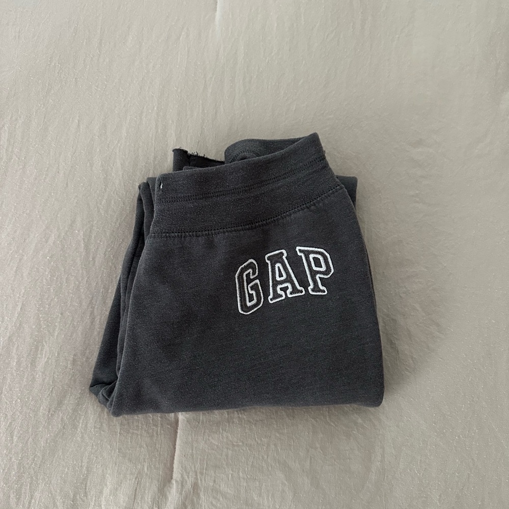 Gap sweatpants